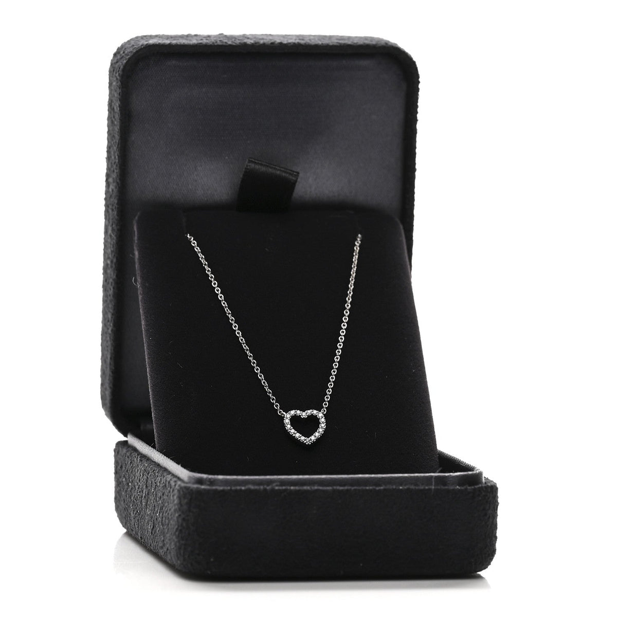 18K White Gold Diamond Metro Heart Pendant Necklace